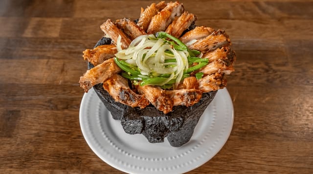 Molcajete Pescuezos / Chicken Necks Molcajete.